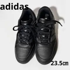 adidas コートブロックスニーカー　ブラック　23.5㎝