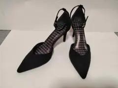 アンクルストラップパンプス