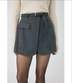 グレー ポケット付き ベルト付きキュロット