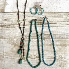ハンドメイド　ターコイズと珊瑚　天然石のネックレスセット