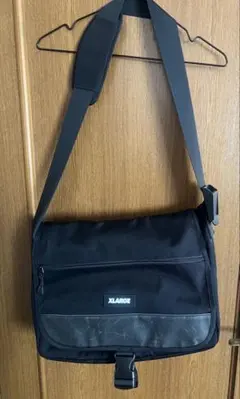 XLARGE ショルダーバッグ ブラックのサムネイル