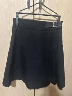 honeys ミニスカート　プリーツ　ベルト付き　黒