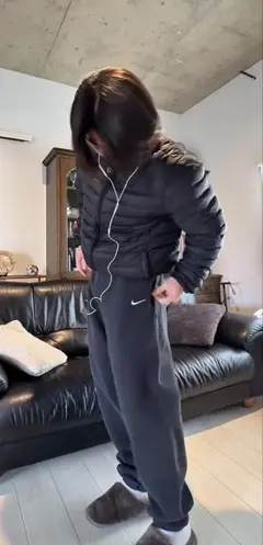 Nike ソロスウッシュ M 黒スウェットパンツ