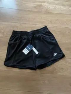 新品　ヨネックス　YONEX ブラックパンツ Lサイズ