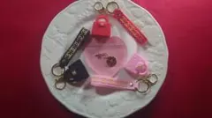 CHANELミニバッグキーホルダー3個セット赤ピンク黒♡チャーム1個贈呈中