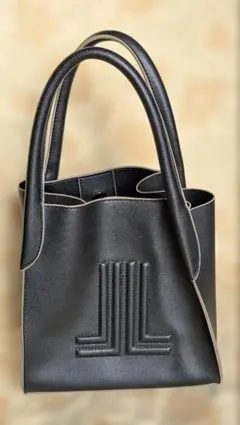 Item thumbnail for item 4a9d9472-93fd-4ca7-a421-2fbec75bd011