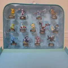 ポケモンフィギュア 映画10周年記念限定品 - メルカリ