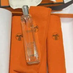 新品未使用　エルメス　ナイルの庭　香水　オードトワレ　15ml 1本のサムネイル