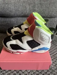 Jordan キッズスニーカー ブラック/ホワイト/レッド/イエロー