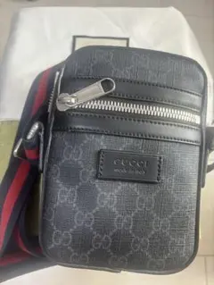 GUCCI グッチ GGスプリーム メッセンジャーバッグのサムネイル