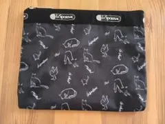 LeSportsac ポーチ 猫柄 ブラックのサムネイル