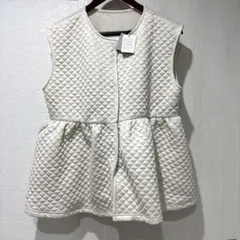 Coca コカ　ベージュ アイボリー　キルティングベスト M 1010