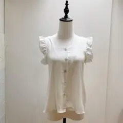 タグ付き未使用 グレイル　ホワイト フリル袖 ノースリーブシャツ