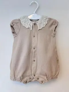 ベージュ コットンロンパース レース　ピンク