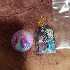 アナと雪の女王 アクリルキーホルダー　刺繍缶バッジ