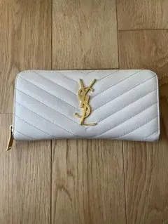 YSL ホワイト キルティング 長財布