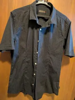 美品★MORGAN 半袖シャツ ブラック ストライプ モルガンのサムネイル