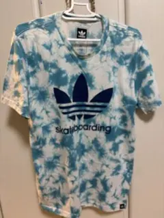 adidas スケートボード Tシャツ