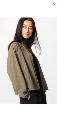 新品　ユニクロ　UNIQLO ウルトラストレッチアクティブブルゾン　ブルゾン
