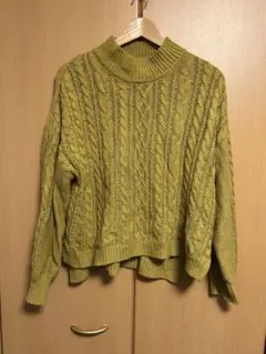 マスタード　ケーブルニットセーター 長袖