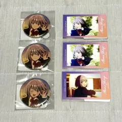 DMMスクラッチ グリッドマン 冬制服 缶バッジ ミニフォト風カード 新条アカネ