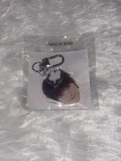 treasure ジフン 顔アクキー 怒