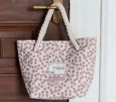 バッグ Herlipto HLT CHERRY TOTE BAG pale mauve herlipto HLT Cherry Tote Bag pale mauve - メルカリ