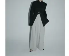 Louren back open shape shirt