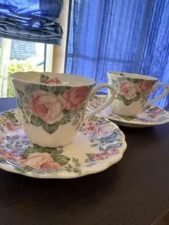 ✨美品　ティーカップ・ソーサー 2個セット　ペアカップ　日本製