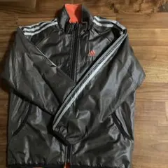 adidasリバーシブルジャケット