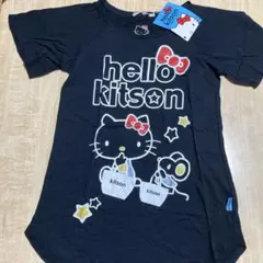 ユニクロ✖️hello kitson Hello Kitty Tシャツ