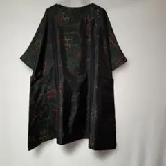 ゆったりサイズの大島紬リメイク。黒と緑のＡラインワンピース。ロングチュニック。