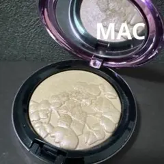 MAC エクストラ ディメンション スキンフィニッシュ ベタリック メタリックのサムネイル