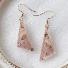 No.231 ドライフラワー ピアス ピンクベージュかすみ草♡