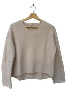 ユニクロUNIQLO 3DコットンリラックスVネックセーター　ピンク　綿100%