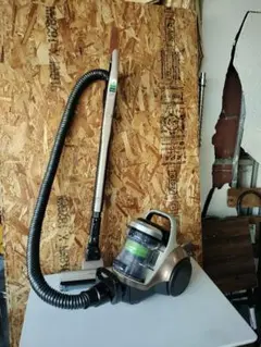 東芝レッドキャニスター掃除機 サイクロン式 本体 - メルカリ