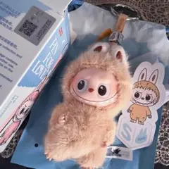 ** POPMART ラブブ イニシャルぬいぐるみペンダント S