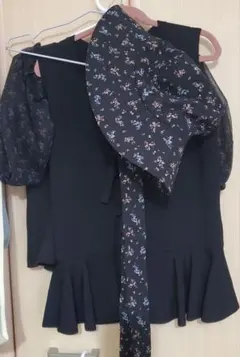 GU ロク　コラボ　3点セット　パフスリーブトップスセット、リボンニット、ハット