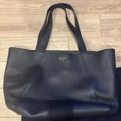 PRADAトートバッグ　本革　入手困難