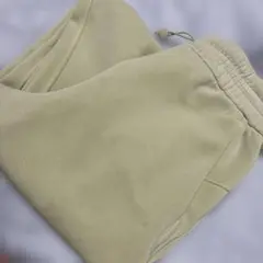 ルルレモン　ストレートパンツ