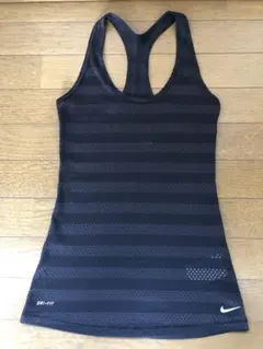 NIKE ナイキ　DRI-FIT メッシュ　タンクトップ　黒　マラソン　ウェア