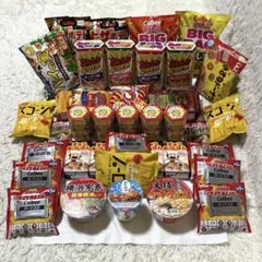 ✨まとめ売り✨お菓子&カップ麺セット✨のサムネイル