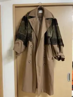 ブラウンファー付きロングコート