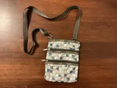LeSportsac ショルダーバッグ 3段ファスナーのサムネイル