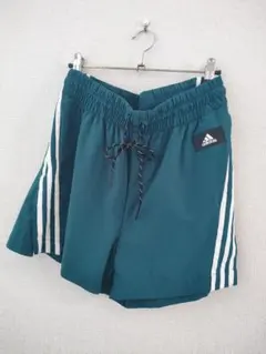 【美品】adidas ダークグリーン ショートパンツ S