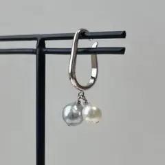 あこや真珠 イヤーカフ　グレー×ホワイト