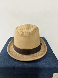 ベージュ ハット