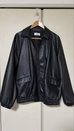 フェイクレザージャケット 黒 カジュアル