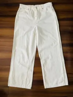 【美品】ユニクロ ワイドデニム 白