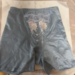 ワコール　 花柄レース 骨盤ガードル Mサイズ64